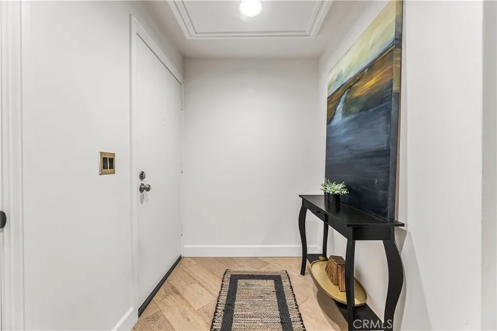 6112 Marina Pacifica N, Long Beach, California 90803 home-pic-3